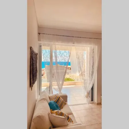 Bella Viky Hébergement de vacances Mavrovoúnion